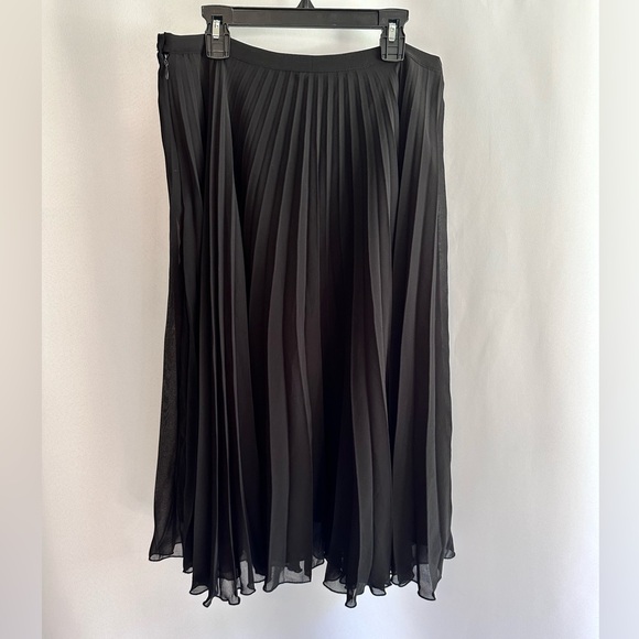 SANDRO Black Pleated Midi Skirt - Picture 6 of 6